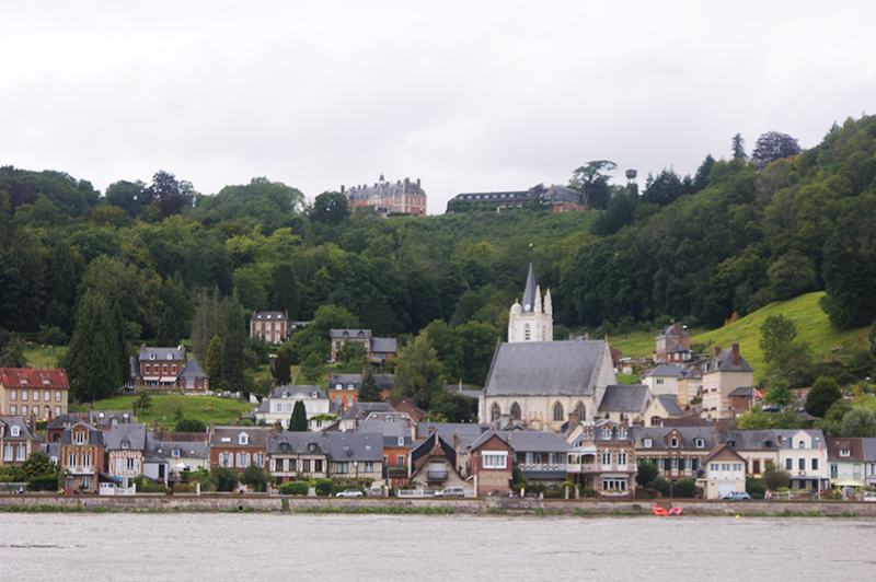 Villequier, vue de la rive gauche